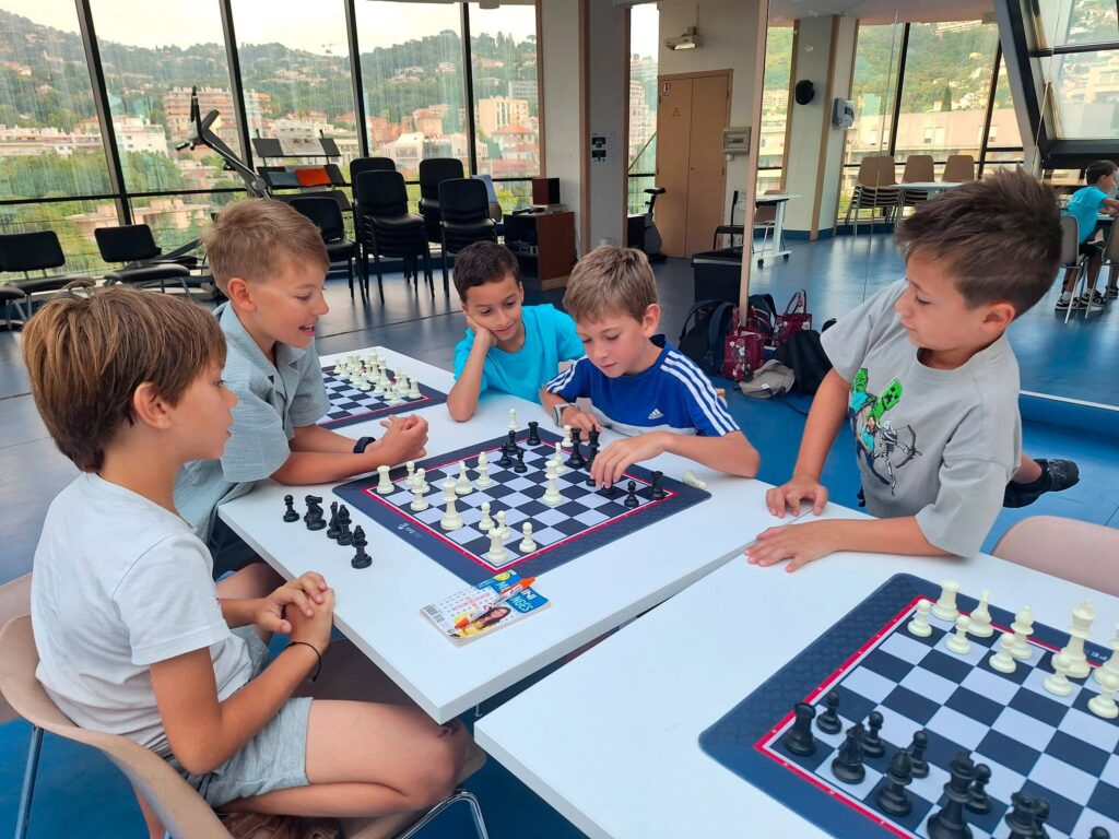 Affiche de la 2e semaine de stage d'échecs à l'Échiquier Niçois
